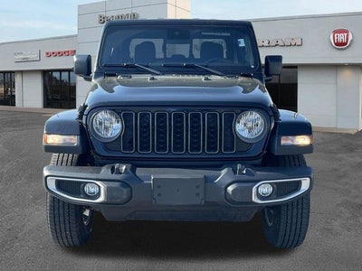 2024 Jeep Gladiator Sport