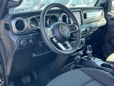 2023 Jeep Gladiator Overland