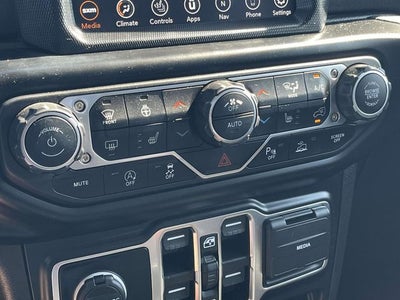 2022 Jeep Gladiator Overland