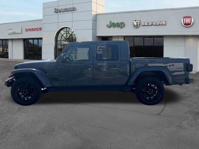 2022 Jeep Gladiator Overland