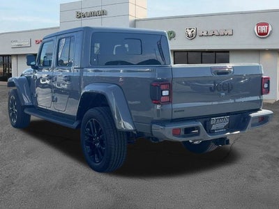 2022 Jeep Gladiator Overland