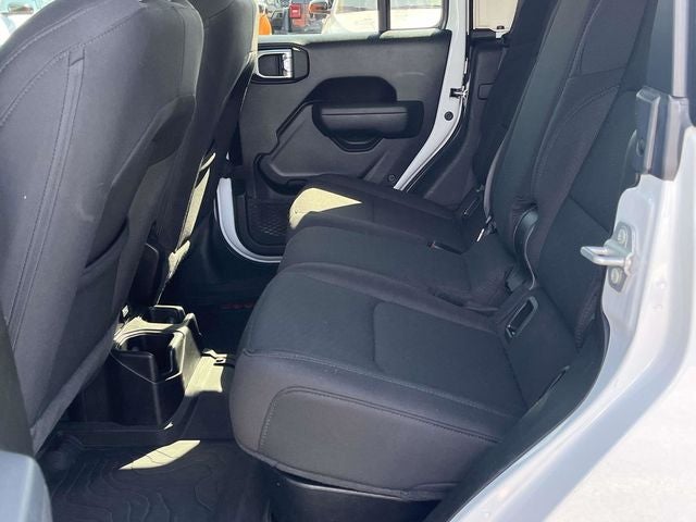 2022 Jeep Gladiator Sport