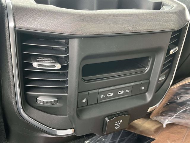 2026 RAM Ram 1500 Laramie