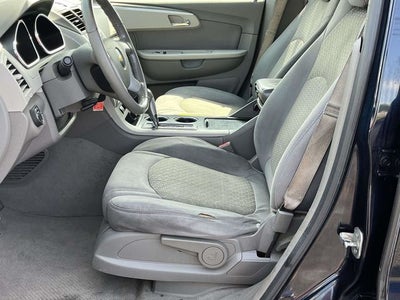2011 Chevrolet Traverse LS