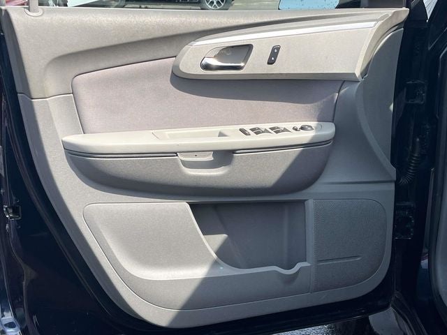 2011 Chevrolet Traverse LS