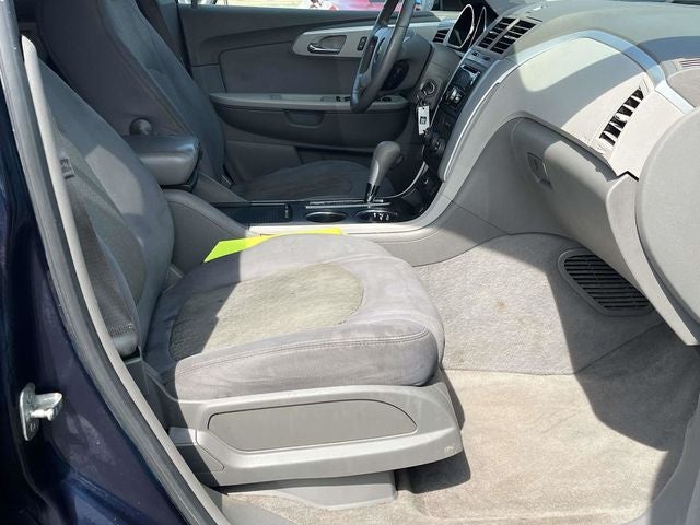 2011 Chevrolet Traverse LS