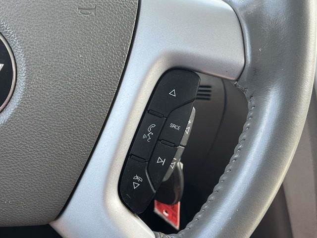 2011 Chevrolet Traverse LS