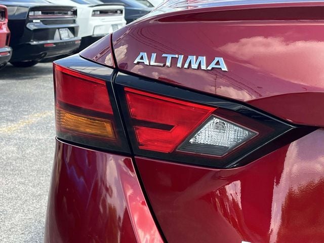 2022 Nissan Altima 2.0 SR