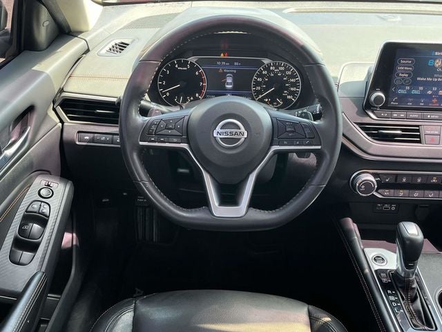 2022 Nissan Altima 2.0 SR