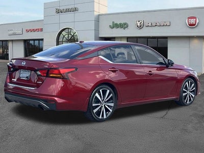 2022 Nissan Altima 2.0 SR