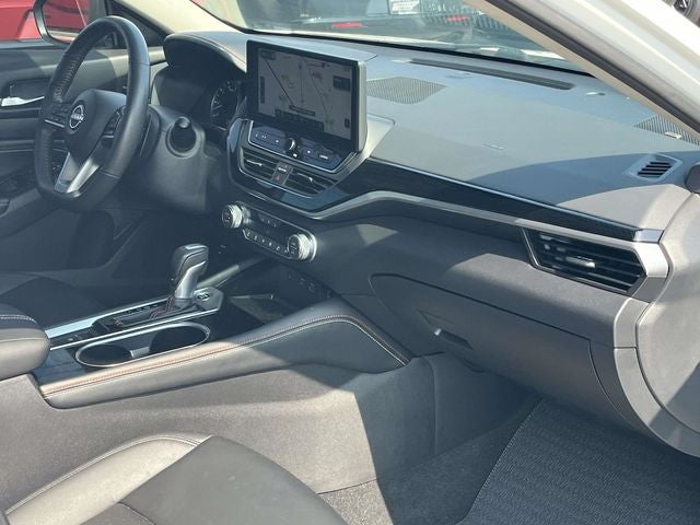 2023 Nissan Altima 2.0 SR