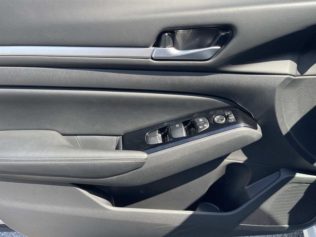 2025 Nissan Altima 2.5 SL