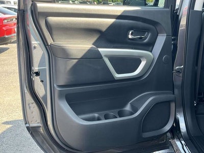 2019 Nissan TITAN SL