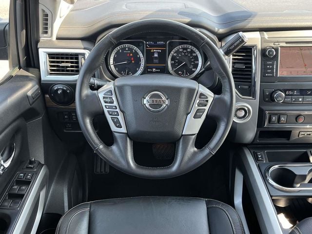 2019 Nissan TITAN SL