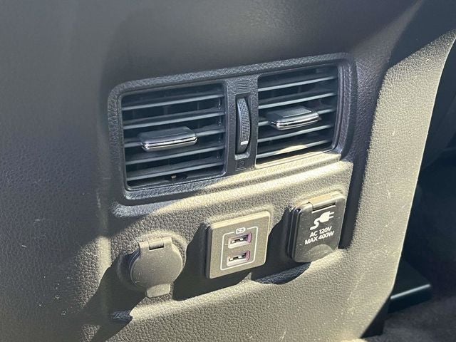 2019 Nissan TITAN SL