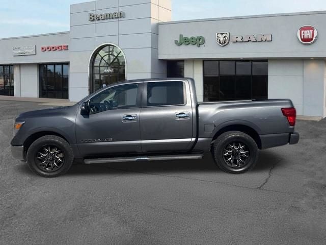2019 Nissan TITAN SL