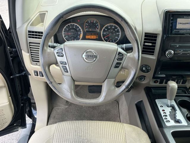 2014 Nissan Titan SV