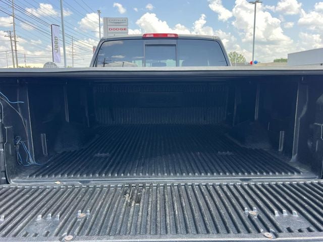 2014 Nissan Titan SV