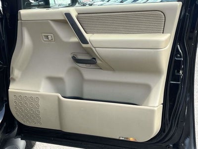 2014 Nissan Titan SV