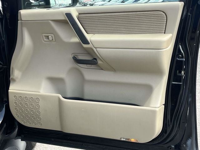2014 Nissan Titan SV