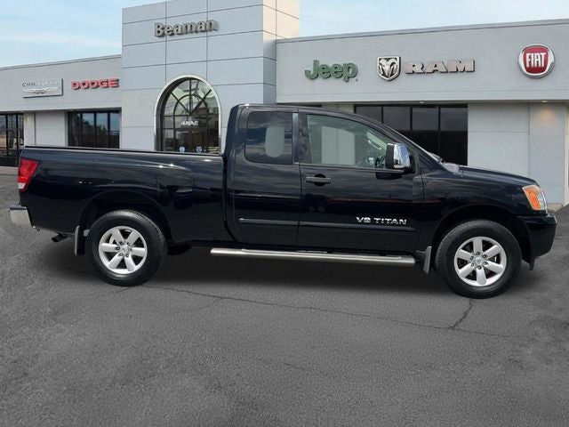 2014 Nissan Titan SV