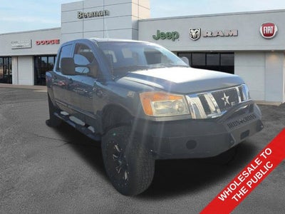 2014 Nissan Titan SV