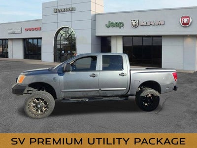 2014 Nissan Titan SV