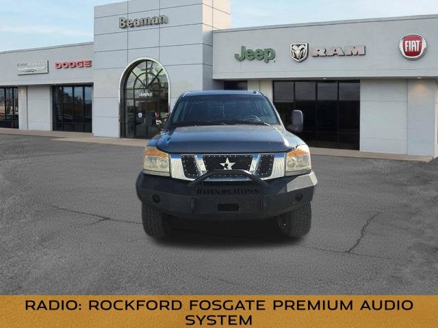 2014 Nissan Titan SV