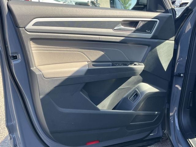 2022 Volkswagen Atlas Cross Sport 3.6L V6 SEL Premium R-Line