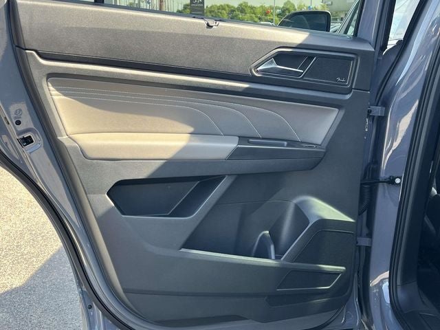 2022 Volkswagen Atlas Cross Sport 3.6L V6 SEL Premium R-Line