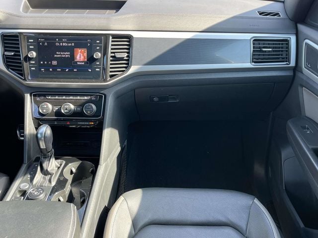 2022 Volkswagen Atlas Cross Sport 3.6L V6 SEL Premium R-Line