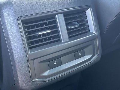 2022 Volkswagen Atlas Cross Sport 3.6L V6 SEL Premium R-Line
