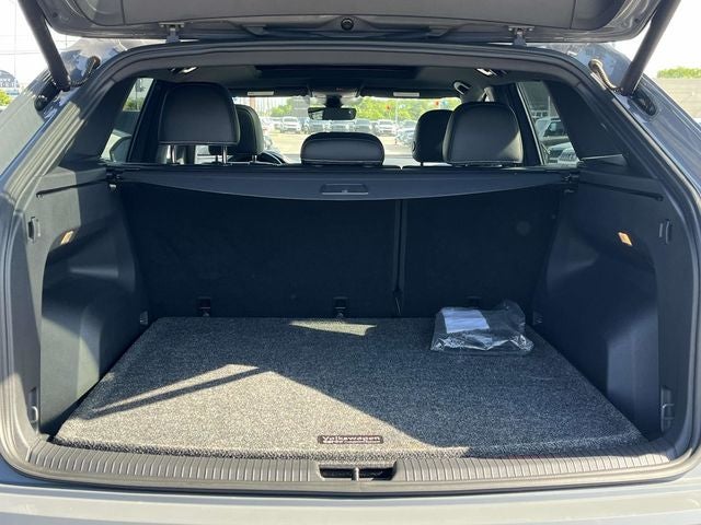 2022 Volkswagen Atlas Cross Sport 3.6L V6 SEL Premium R-Line