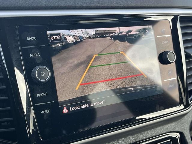 2022 Volkswagen Atlas Cross Sport 3.6L V6 SE w/Technology