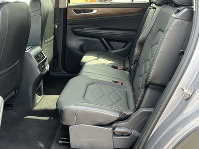 2025 Volkswagen Atlas 2.0T SE w/Technology