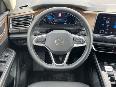 2025 Volkswagen Atlas 2.0T SE w/Technology