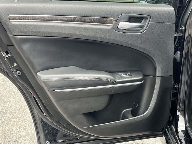 2023 Chrysler 300 Touring