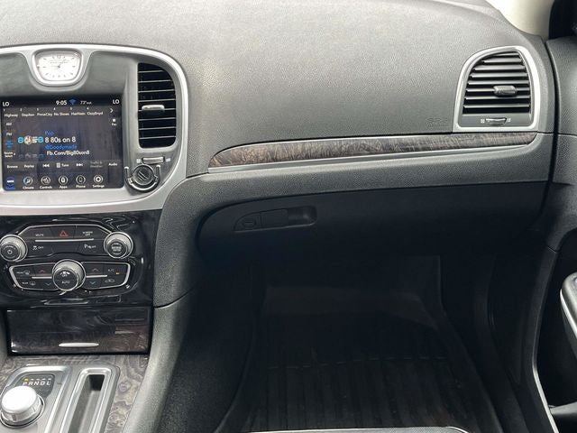 2023 Chrysler 300 Touring