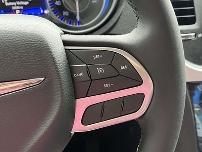 2023 Chrysler 300 Touring