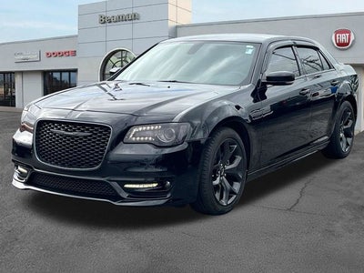 2023 Chrysler 300 Touring