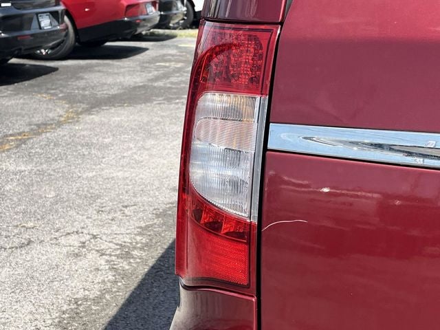 2012 Chrysler Town & Country Touring