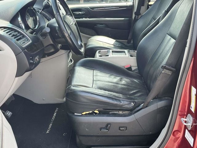 2012 Chrysler Town & Country Touring