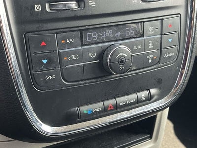 2012 Chrysler Town & Country Touring
