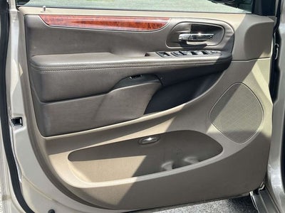 2014 Chrysler Town & Country Touring