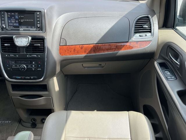 2014 Chrysler Town & Country Touring