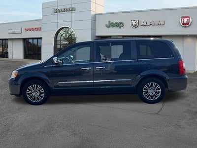 2014 Chrysler Town & Country Touring-L