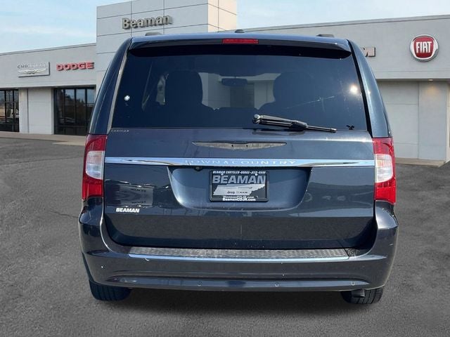 2014 Chrysler Town & Country Touring-L