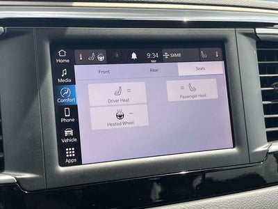 2023 Chrysler Voyager LX