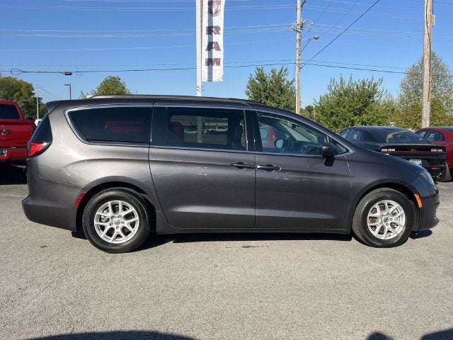 2021 Chrysler Voyager LXI