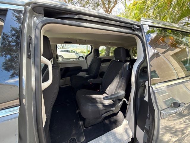 2021 Chrysler Pacifica Touring